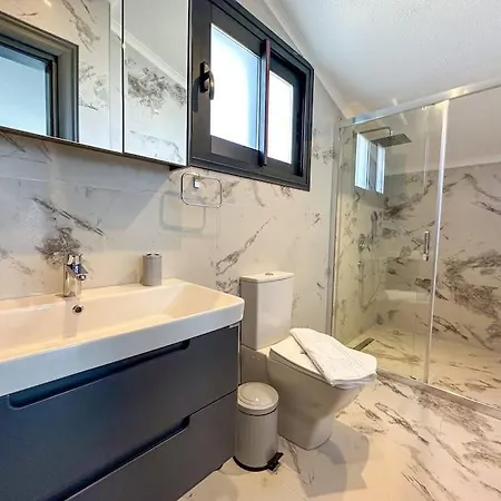 8 Sleeps Custom Designed Private Pool Luxury - Awz 316 빌라 *