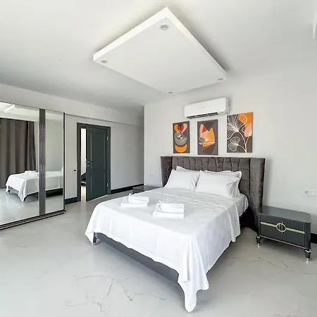 فيلة 8 Sleeps Custom Designed Private Pool Luxury - Awz 316 *